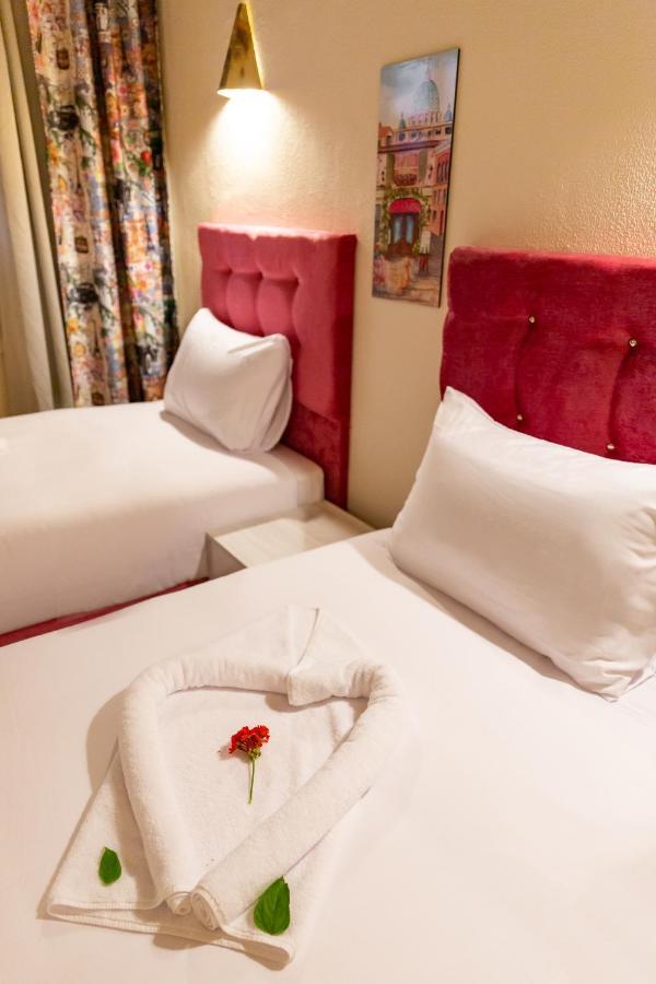 Golden Lake Marina Hotel เอลอาลาเมน ภายนอก รูปภาพ