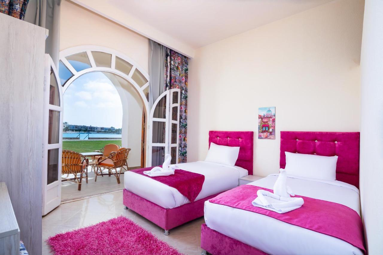Golden Lake Marina Hotel เอลอาลาเมน ภายนอก รูปภาพ